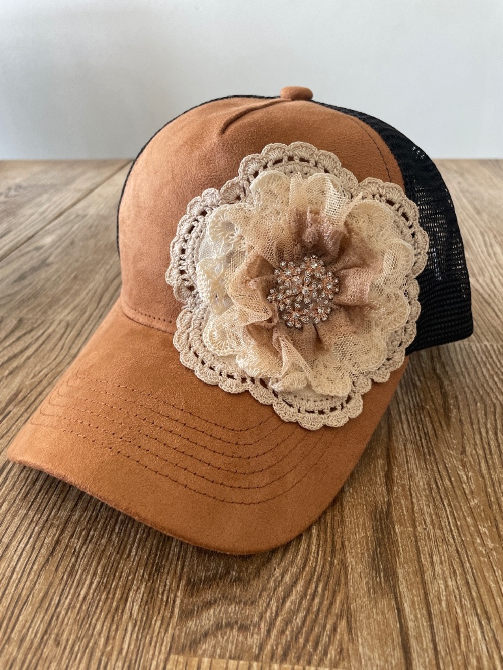Women’s hats, Women’s bling rhinestone cap, trucker hat, suede hat, baseball hat